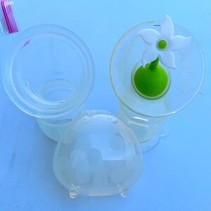 3 Haakaa silicone milk catchers